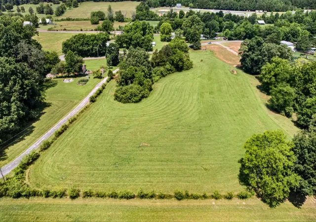 3rd image of 5053 Blue Springs Rd Se, Cleveland, TN 37311 | MLS# 1537687