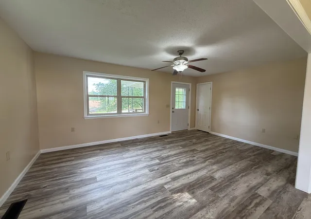 Homes for sale in Pikeville, TN | 144 Buckshot Ln, Pikeville, TN 37367 | MLS# 1537710