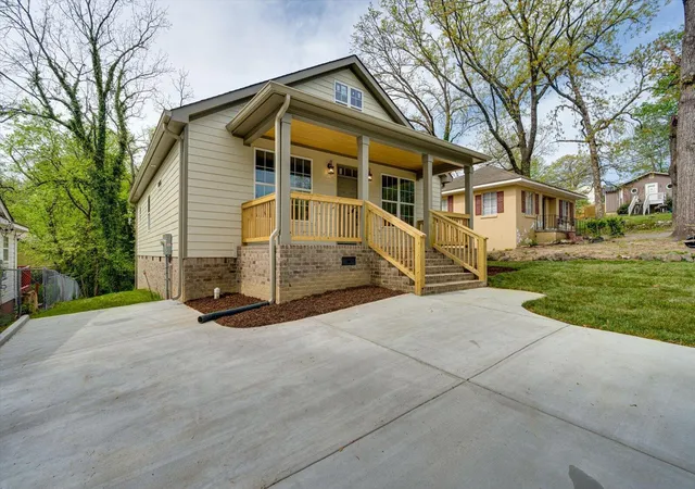 Photo 1 of Single family home for sale at 602 Block St, Chattanooga, TN 37411 | MLS# 1537725 | Listing updated on 2026-06-29