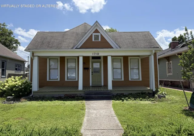 Homes for sale in Chattanooga, TN | 1710 Duncan Ave, Chattanooga, TN 37404 | MLS# 1537745