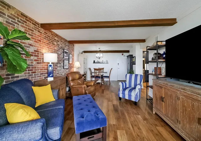 Photo 3 of Condo for sale at 1131 Stringers Ridge Rd #8E, Chattanooga, TN 37405 | MLS# 1538186 | Listing updated on 2026-07-20