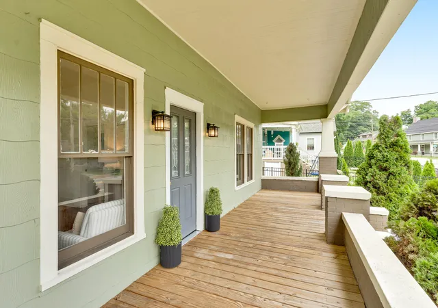 Photo 4 of Single family home for sale at 5505 Saint Elmo Ave, Chattanooga, TN 37409 | MLS# 1537808 | Listing updated on 2026-08-23