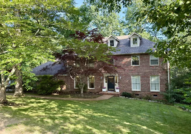Homes for sale in Signal Mountain, TN | 501 N Palisades Dr, Signal Mountain, TN 37377 | MLS# 1537903