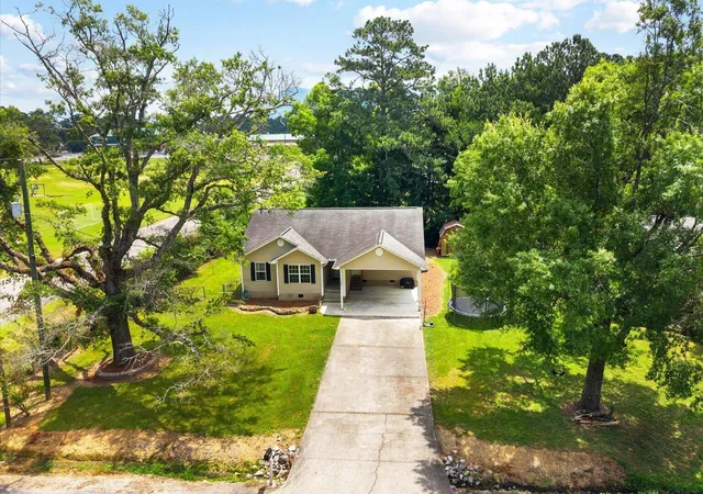 Homes for sale in Chatsworth, GA | 132 9Th Ave, Chatsworth, GA 30705 | MLS# 1537813