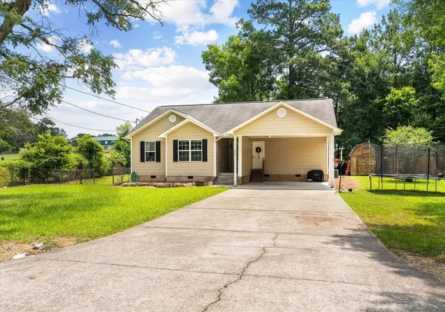 Homes for sale in Chatsworth, GA | 132 9th Ave, Chatsworth, GA 30705 | MLS# 1537813