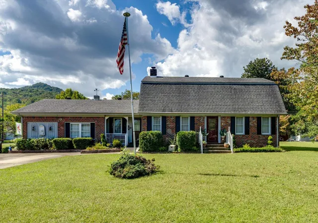Homes for sale in Jasper, TN | 1103 Hudson Ave, Jasper, TN 37347 | MLS# 1537827