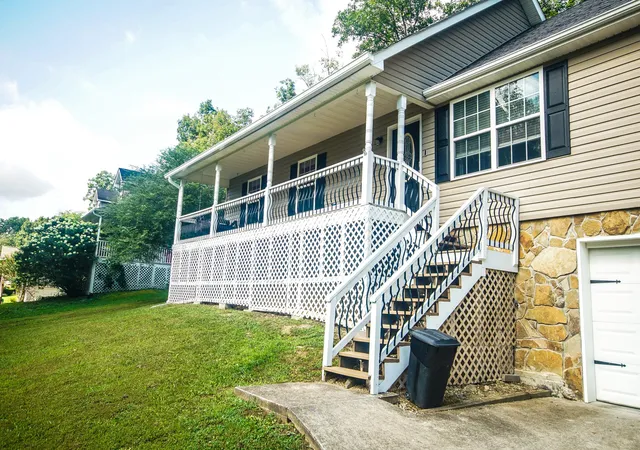 Homes for sale in Soddy Daisy, TN | 10721 Dallas Hollow Rd, Soddy Daisy, TN 37379 | MLS# 1537875