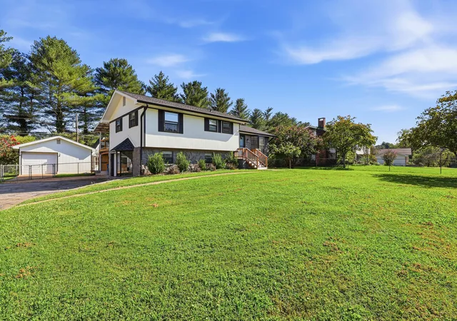 Photo 1 of Single family home for sale at 7327 Sterling Rd, Hixson, TN 37343 | MLS# 1538169 | Listing updated on 2026-09-26