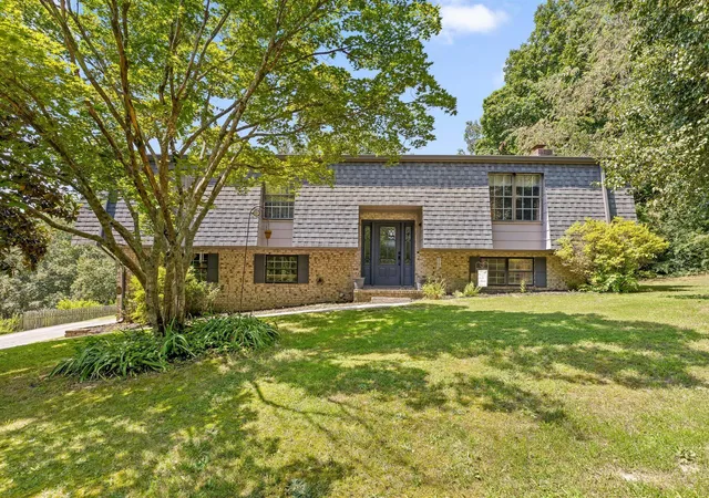 Homes for sale in Soddy Daisy, TN | 2404 Horseshoe Dr, Soddy Daisy, TN 37379 | MLS# 1537893