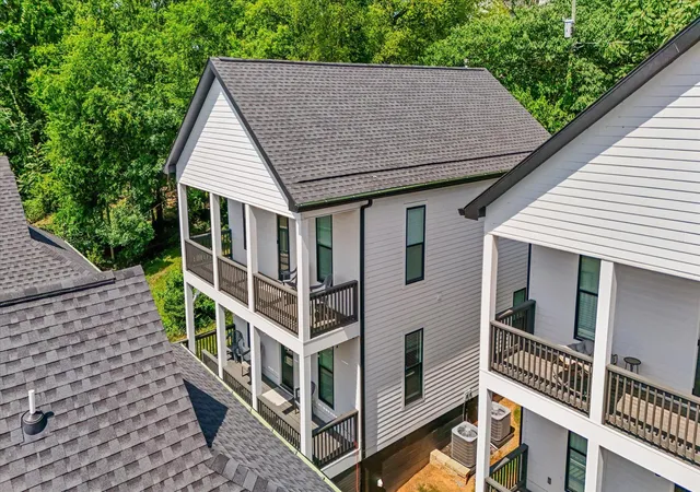 Photo 2 of Sale Pending at 527 O Neal St #A, Chattanooga, TN 37403 | MLS# 1537907 | Listing updated on 2026-08-04