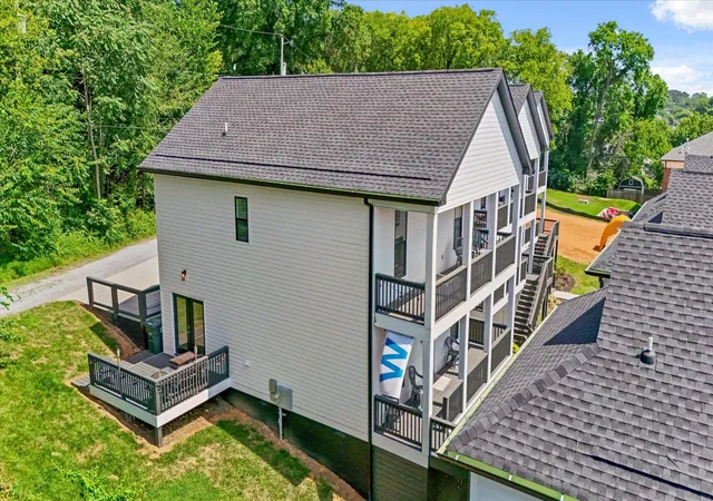 Photo 3 of Sale Pending at 527 O Neal St #A, Chattanooga, TN 37403 | MLS# 1537907 | Listing updated on 2026-08-04