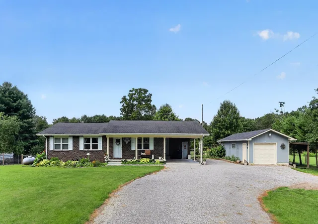 Homes for sale in Rising Fawn, GA | 2717 Scenic Hwy, Rising Fawn, GA 30738 | MLS# 1537963