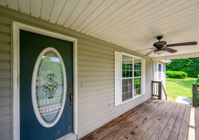 Homes for sale in Rising Fawn, GA | 213 S Moore Rd, Rising Fawn, GA 30738 | MLS# 1538024