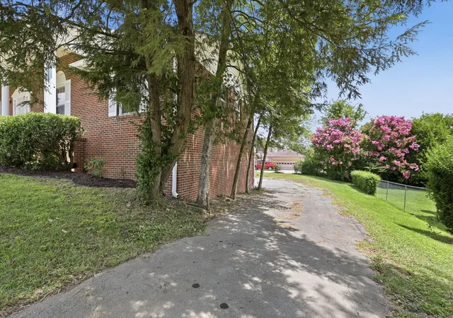 5th image of 3833 Pin Oak Ter, Chattanooga, TN 37411 | MLS# 1538058