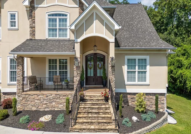 Homes for sale in Hixson, TN | 2023 River Bluff Dr, Hixson, TN 37343 | MLS# 1538092