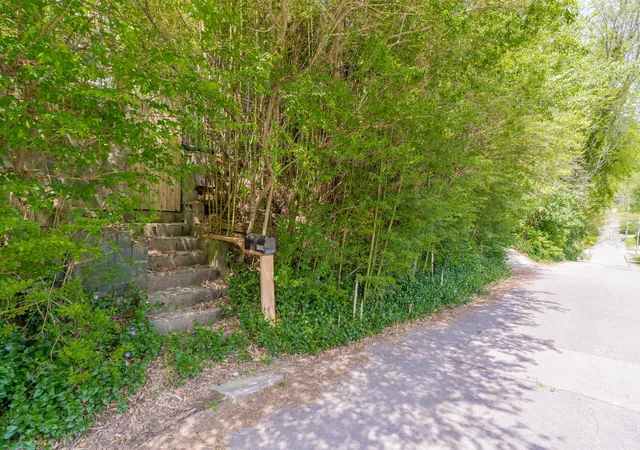 Photo 15 of Single family home for sale at 1109 Spears Ave, Chattanooga, TN 37405 | MLS# 1538371 | Listing updated on 2026-07-30