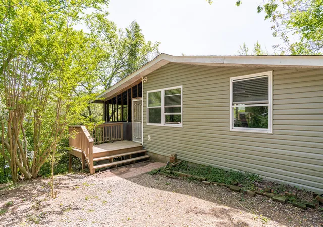 Photo 2 of Single family home for sale at 1109 Spears Ave, Chattanooga, TN 37405 | MLS# 1538371 | Listing updated on 2026-07-30