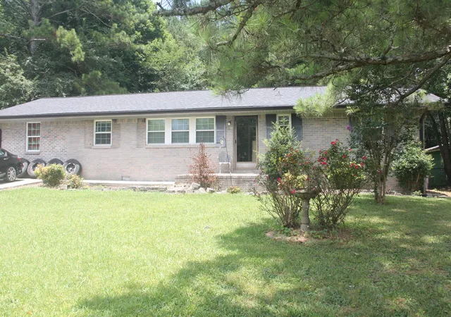 Homes for sale in Tunnel Hill, GA | 128 N Cherokee Cir, Tunnel Hill, GA 30755 | MLS# 1538425