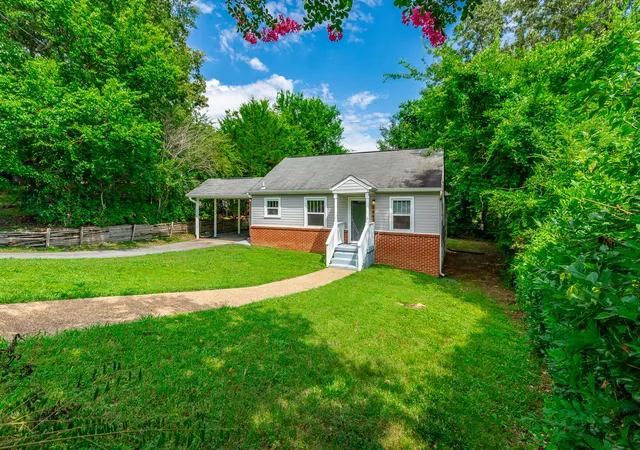 Homes for sale in Chattanooga, TN | 3842 Kingwood Cir, Chattanooga, TN 37412 | MLS# 1537999