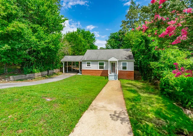 Homes for sale in Chattanooga, TN | 3842 Kingwood Cir, Chattanooga, TN 37412 | MLS# 1537999