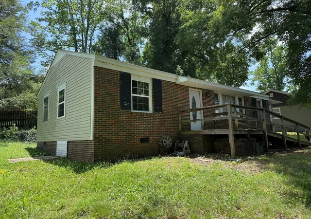 Homes for sale in Athens, TN | 2503 W Madison Ave, Athens, TN 37303 | MLS# 1538086
