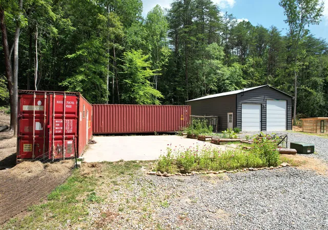 1st image of 686 Welcome Valley Rd, Benton, TN 37307 | MLS# 1538036