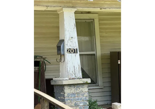 Homes for sale in Athens, TN | 201 Rosedale St, Athens, TN 37303 | MLS# 1538085