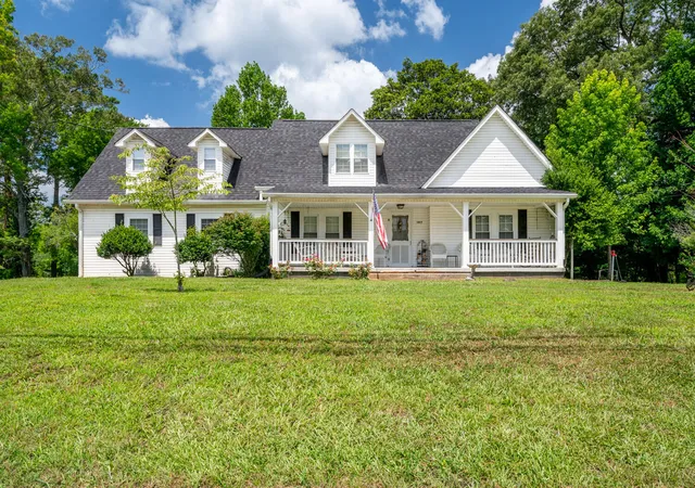 Homes for sale in La Fayette, GA | 1417 W Wn Main St, La Fayette, GA 30728 | MLS# 1538075