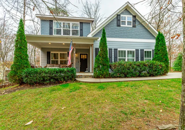 Homes for sale in Signal Mountain, TN | 3680 Wilson Ave, Signal Mountain, TN 37377 | MLS# 1538090