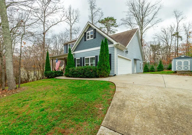 Homes for sale in Signal Mountain, TN | 3680 Wilson Ave, Signal Mountain, TN 37377 | MLS# 1538090