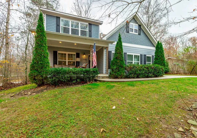 Homes for sale in Signal Mountain, TN | 3680 Wilson Ave, Signal Mountain, TN 37377 | MLS# 1538090