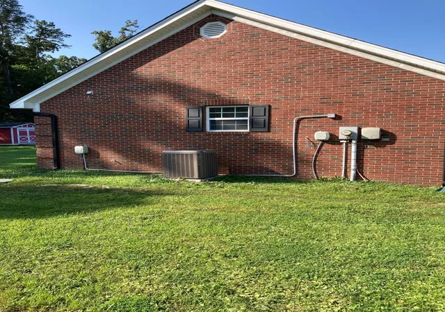 Photo 3 of Single family home for sale at 8392 Hixson Pike, Hixson, TN 37343 | MLS# 1538155 | Listing updated on 2026-10-06