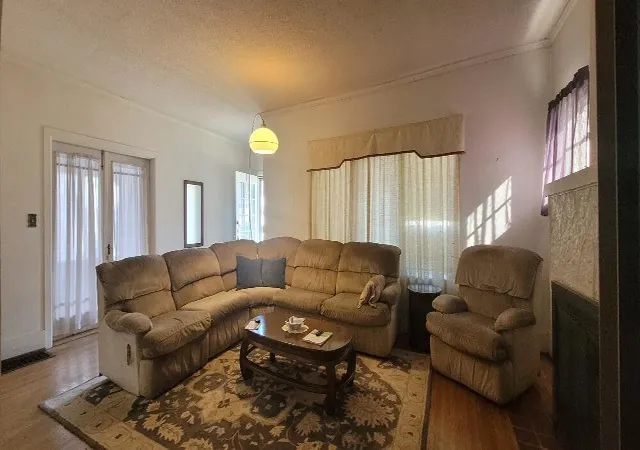 Photo 3 of Single family home for sale at 2512 E 04th Street, Chattanooga, TN 37404 | MLS# 1538720 | Listing updated on 2026-07-15