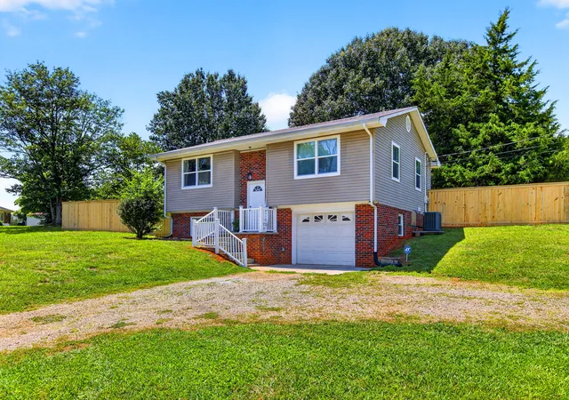 Homes for sale in Madisonville, TN | 235 Oak Grove Rd, Madisonville, TN 37354 | MLS# 1538208
