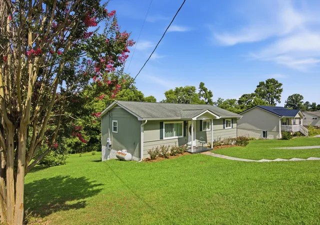 Homes for sale in Ringgold, GA | 128 Sioux Trl, Ringgold, GA 30736 | MLS# 1538365