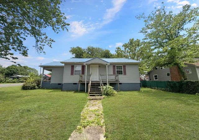 Homes for sale in Athens, TN | 1037 Jones St, Athens, TN 37303 | MLS# 1538288