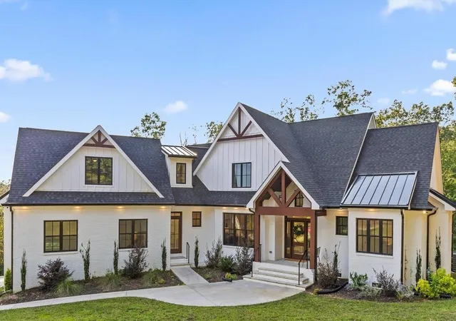 Homes for sale in Hixson, TN | 6517 Shelter Cove Dr #1, Hixson, TN 37343 | MLS# 1538300