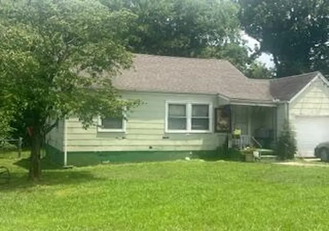 Photo 1 of Single family home for sale at 718 W Henderson Dr, Chattanooga, TN 37411 | MLS# 1538273 | Listing updated on 2026-08-05