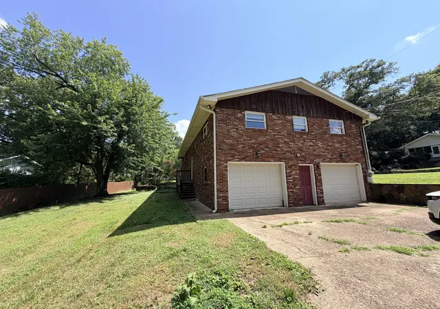Homes for sale in Rossville, GA | 812 Orchard Ter, Rossville, GA 30741 | MLS# 1538328