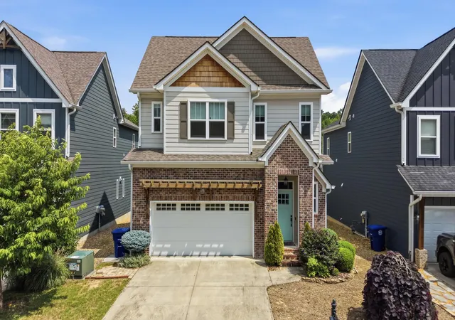 Homes for sale in Chattanooga, TN | 1738 Seven Pines Ln, Chattanooga, TN 37415 | MLS# 1538330