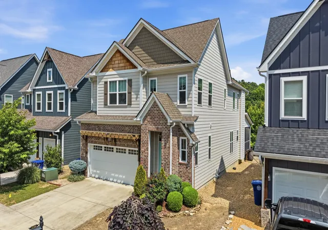 Homes for sale in Chattanooga, TN | 1738 Seven Pines Ln, Chattanooga, TN 37415 | MLS# 1538330