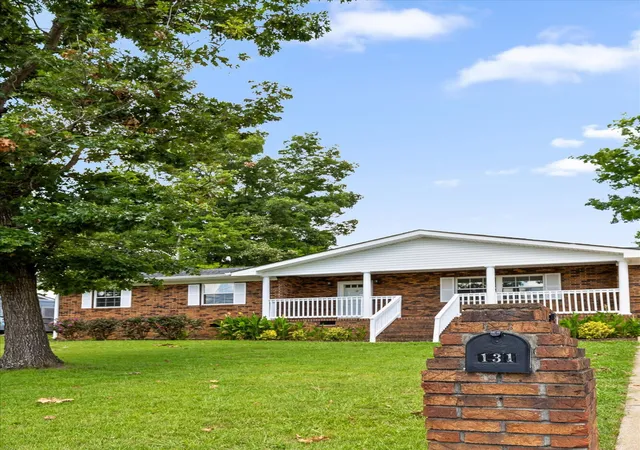 Homes for sale in Fort Oglethorpe, GA | 131 General Hays Rd, Fort Oglethorpe, GA 30742 | MLS# 1538334