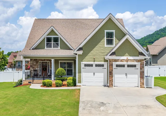 Homes for sale in Ooltewah, TN | 8405 Deer Run Cir, Ooltewah, TN 37363 | MLS# 1538436