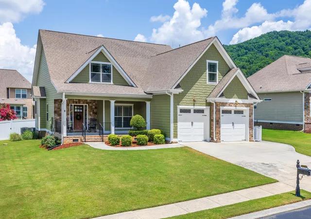 Homes for sale in Ooltewah, TN | 8405 Deer Run Cir, Ooltewah, TN 37363 | MLS# 1538436