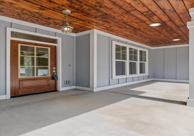 Photo 3 of Single family home for sale at 11925 Burchard Rd, Soddy Daisy, TN 37379 | MLS# 1538620 | Listing updated on 2026-09-16