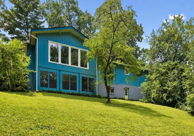 Single family home for sale at 4526 Cloverdale Loop, Hixson, TN 37343 | MLS# 1538561