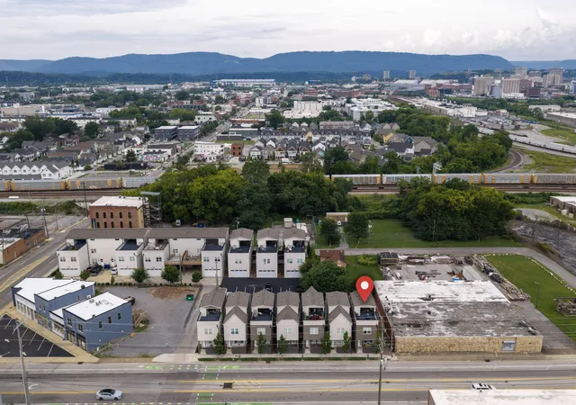 Photo 2 of Single family home for sale at 1325 Central Ave, Chattanooga, TN 37408 | MLS# 1538641 | Listing updated on 2026-09-04