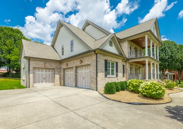 Homes for sale in Chattanooga, TN | 1966 Waterbury Ln, Chattanooga, TN 37421 | MLS# 1538562