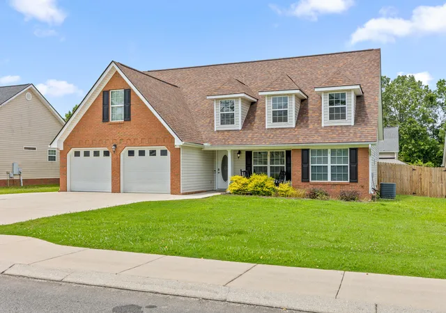 Homes for sale in Rossville, GA | 237 Sweet Birch Dr, Rossville, GA 30741 | MLS# 1538468