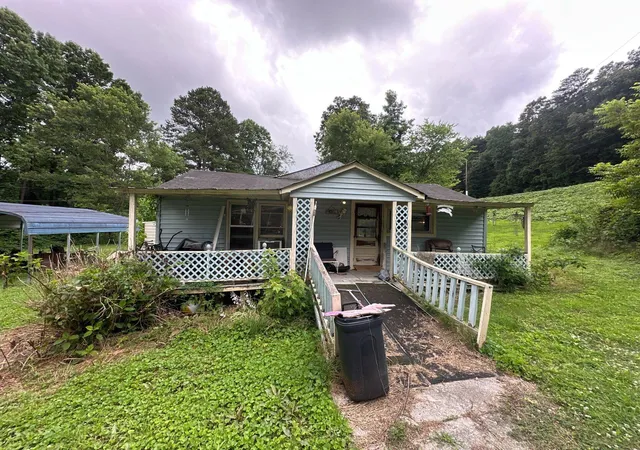 Homes for sale in Rossville, GA | 115 Haynes, Rossville, GA 30741 | MLS# 1538437